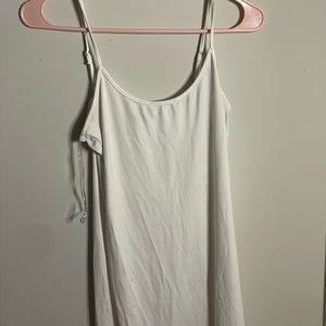 Medium , White